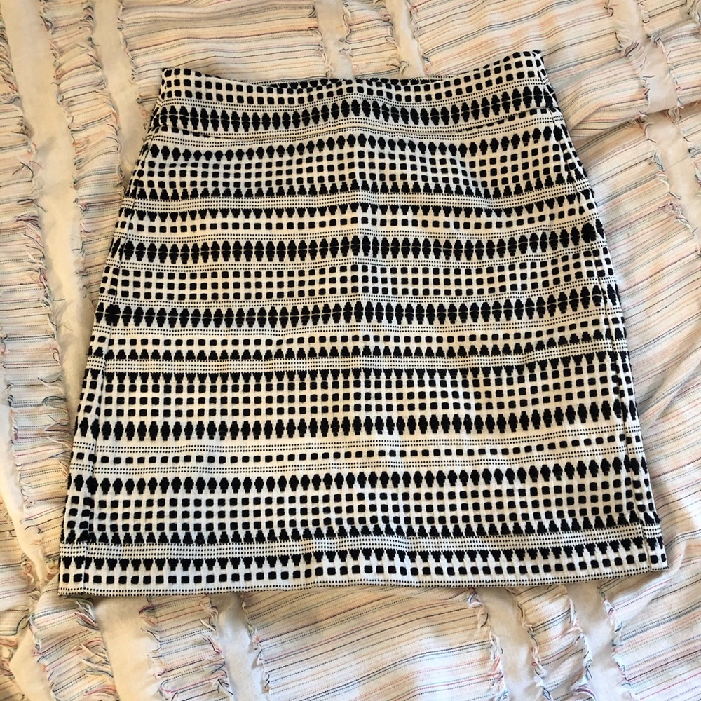 ANN TAYLOR LOFT SKIRT